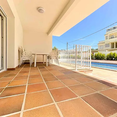 Fumatell Semesterbostad Denia